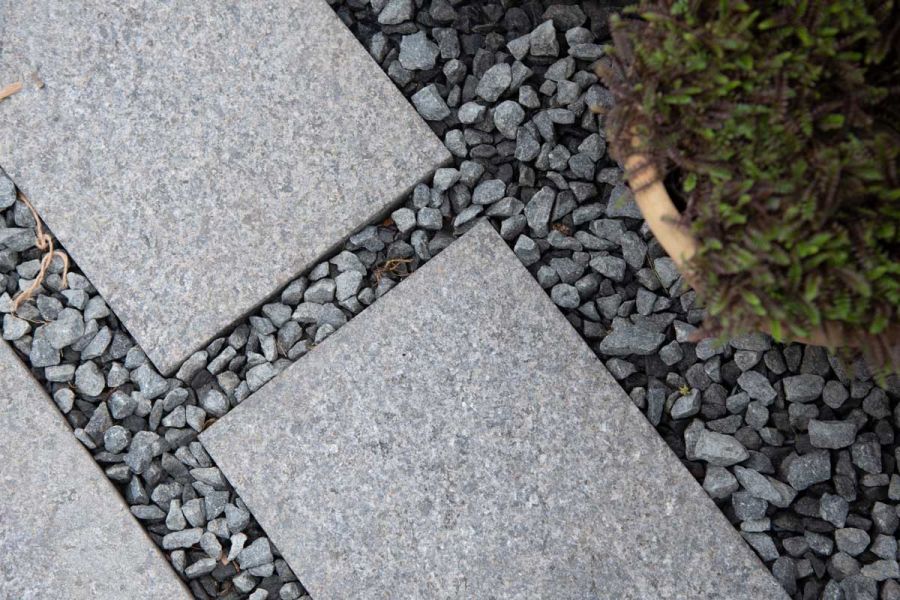 Dark Grey Granite Plank Paving London Stone